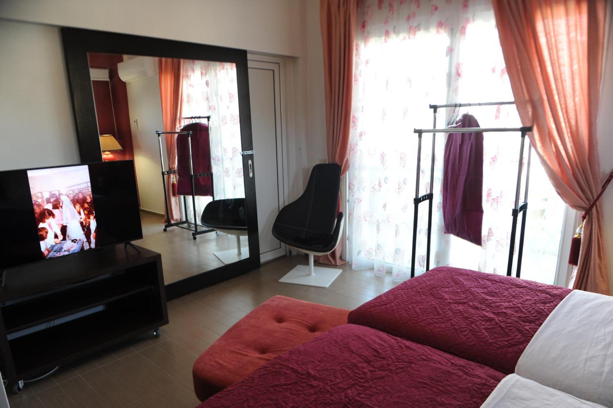 El Angel By Ntinos Apartment เกรมาสตี ภายนอก รูปภาพ